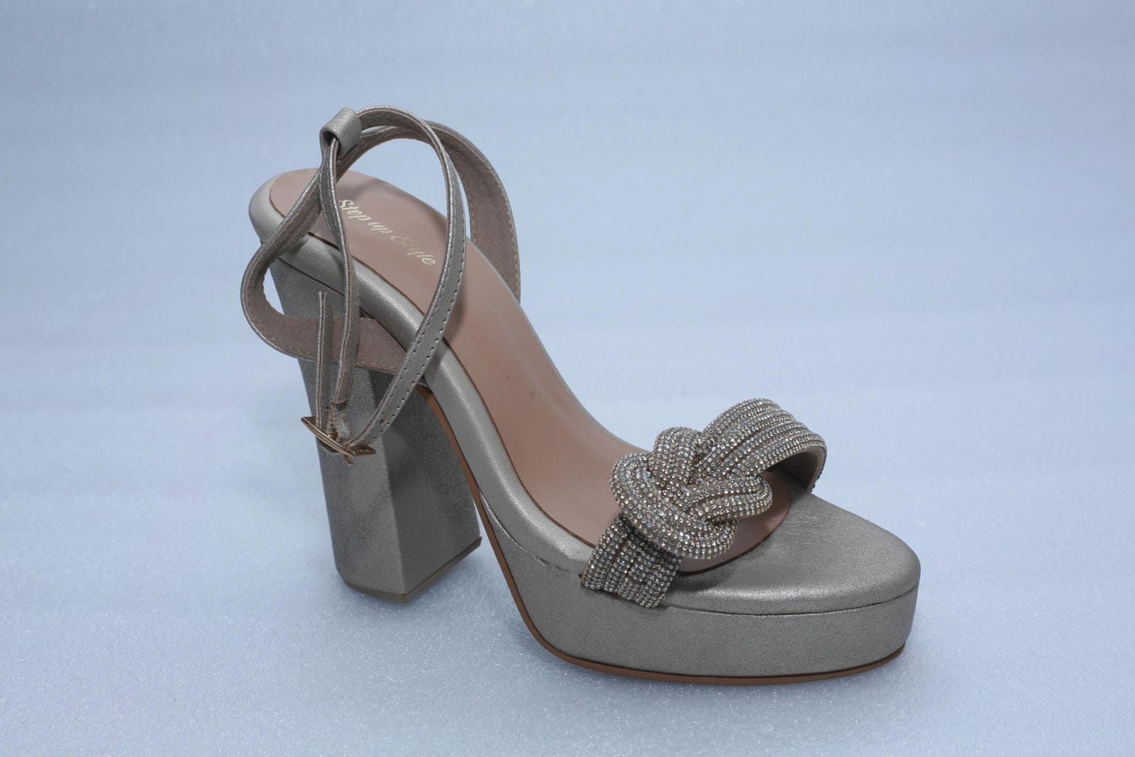 Women’s Ankle Strap Sandals – Stylish Everyday Elegance