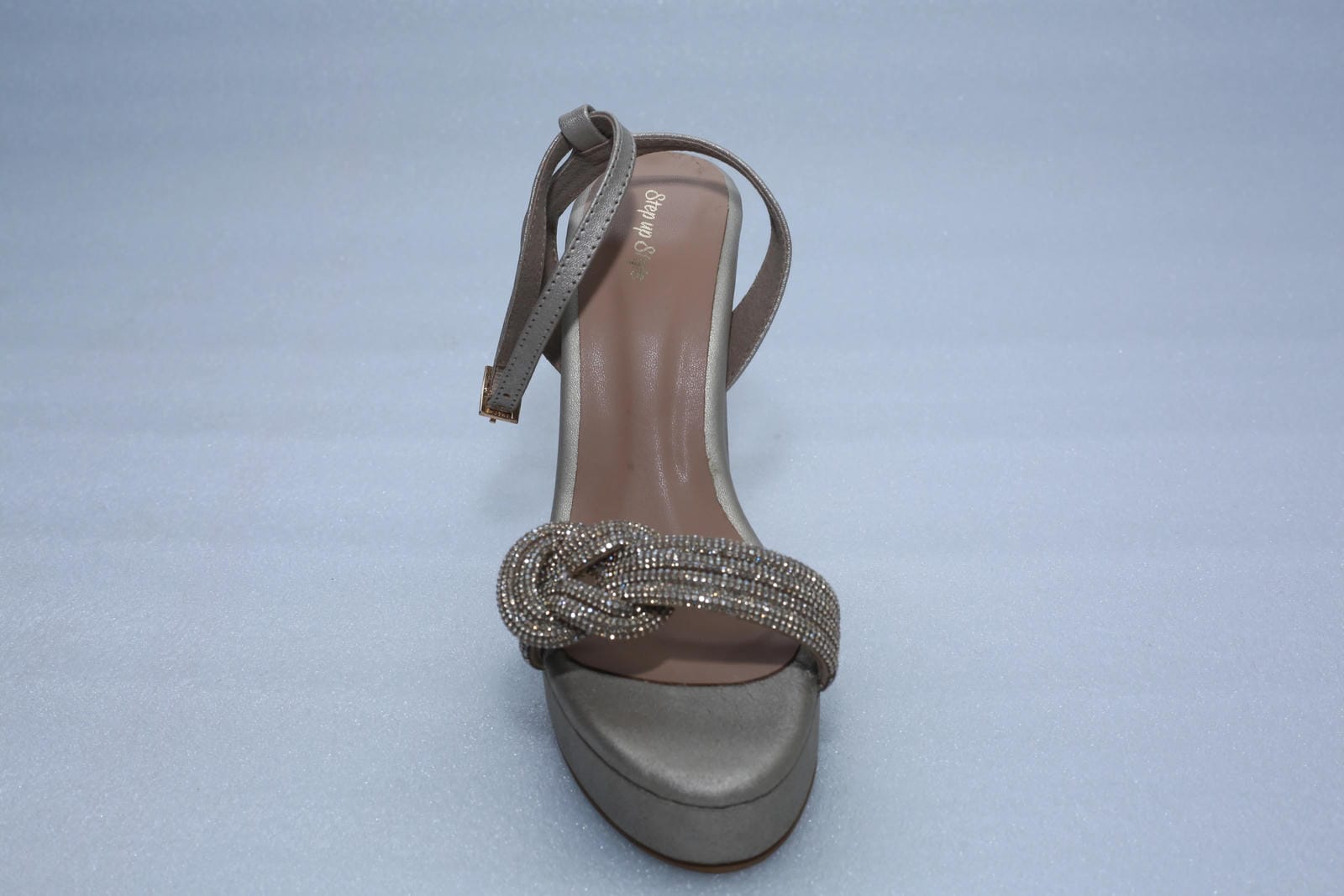 Women’s Ankle Strap Sandals – Stylish Everyday Elegance