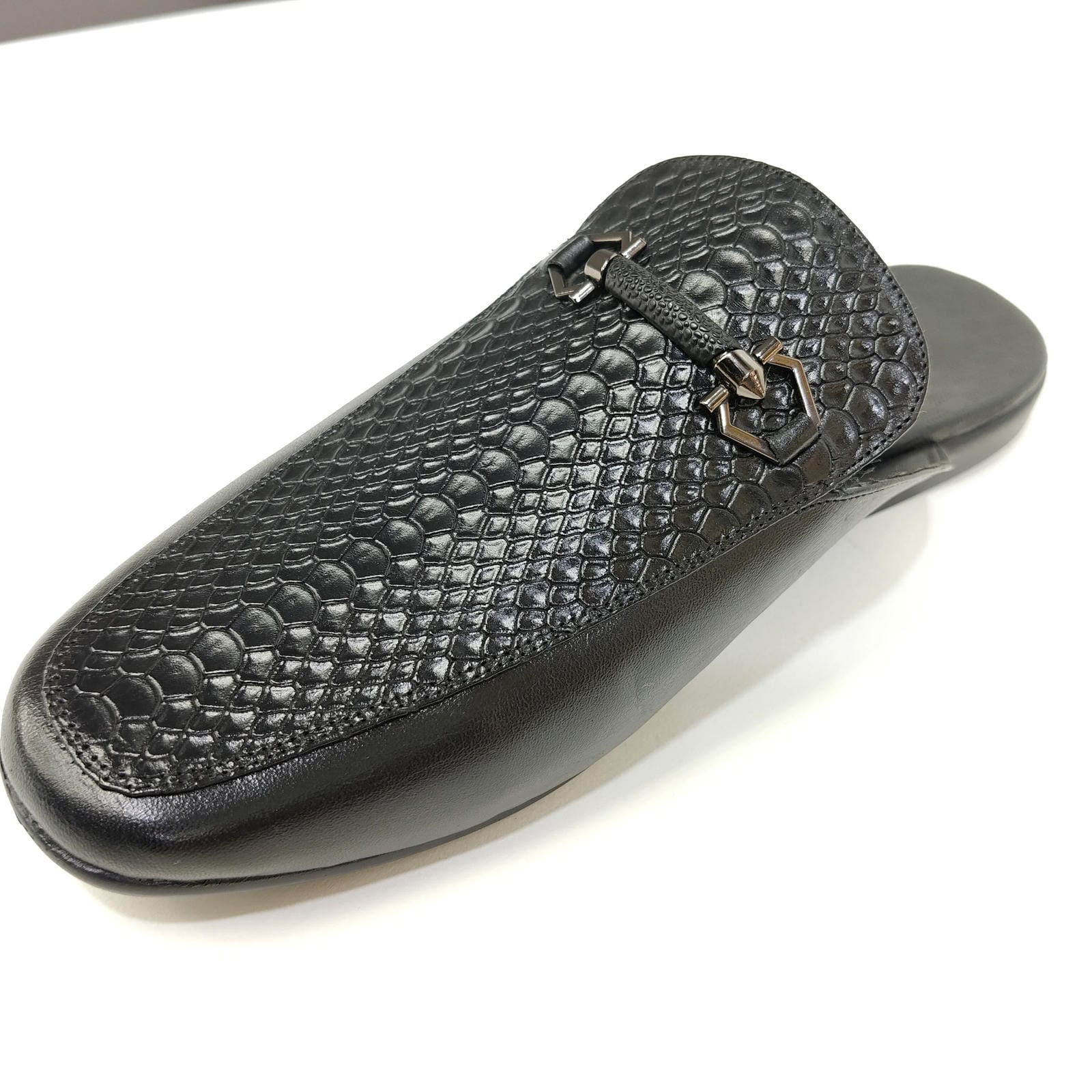 Men’s Cut Loafers with Snake Shell Pattern – Slip-On Shoes (Black / Brown / Tan)