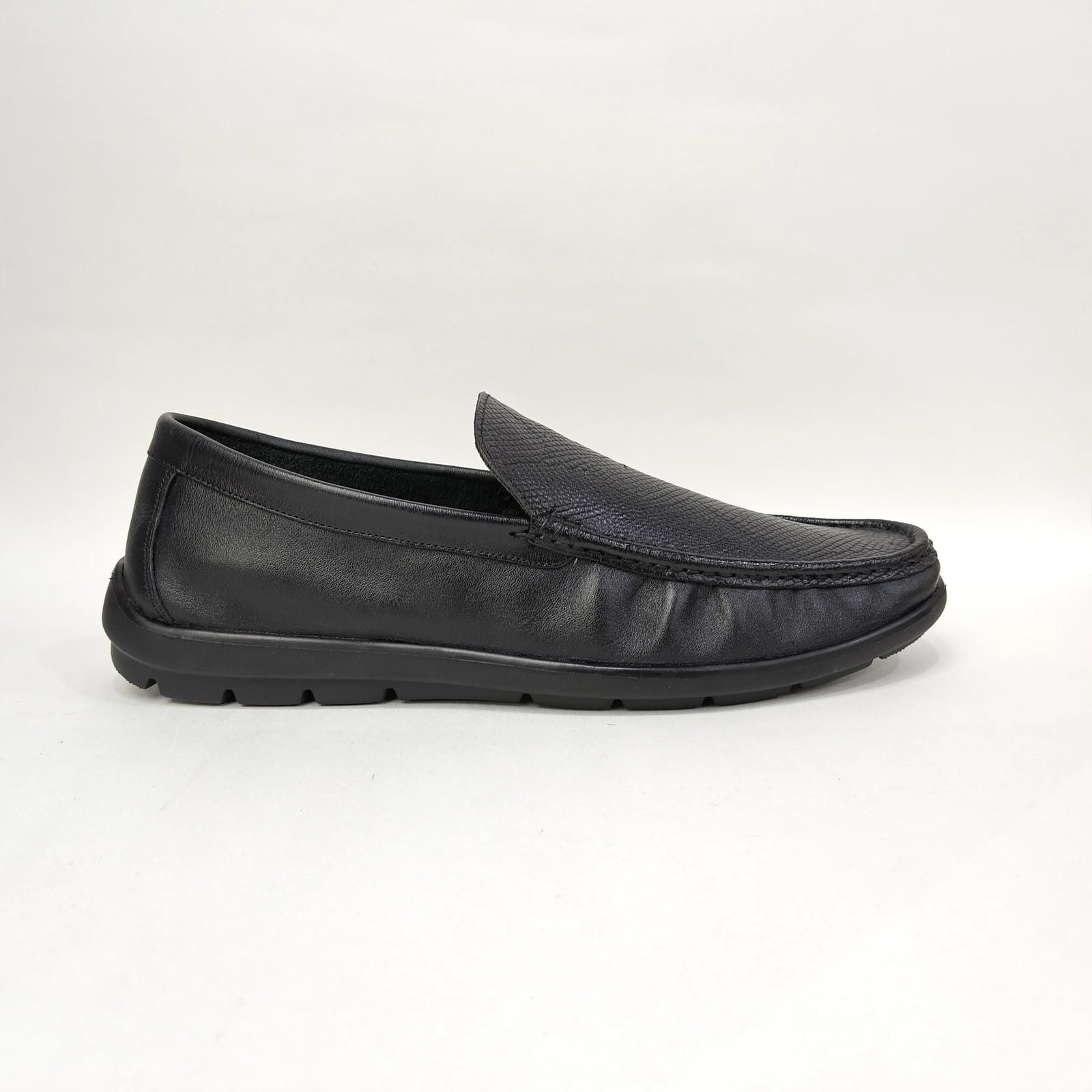 Men’s Lightweight Snake Shell Loafers – Black & Tan