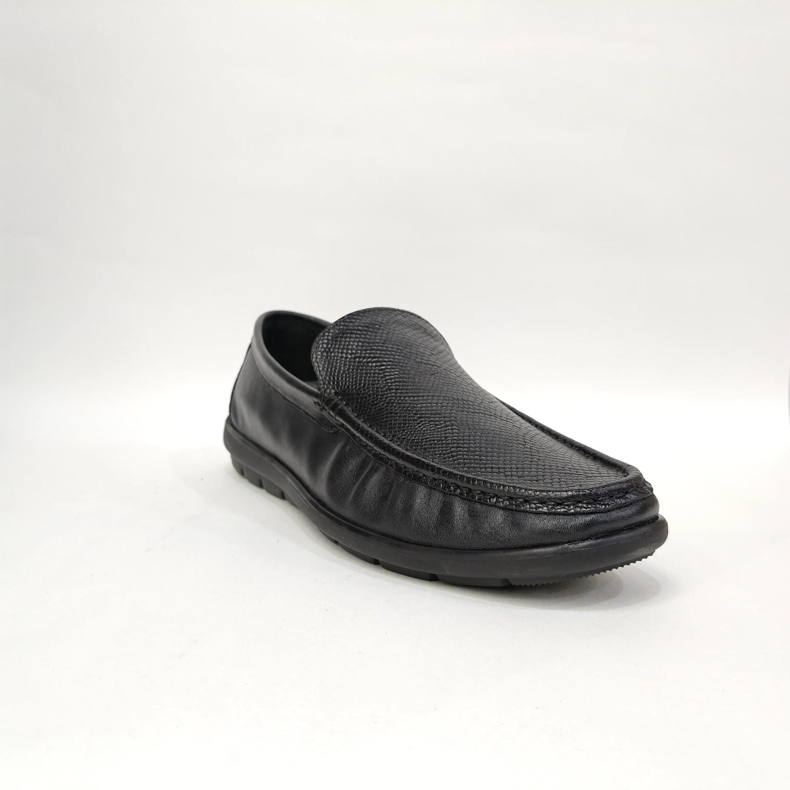 Men’s Lightweight Snake Shell Loafers – Black & Tan