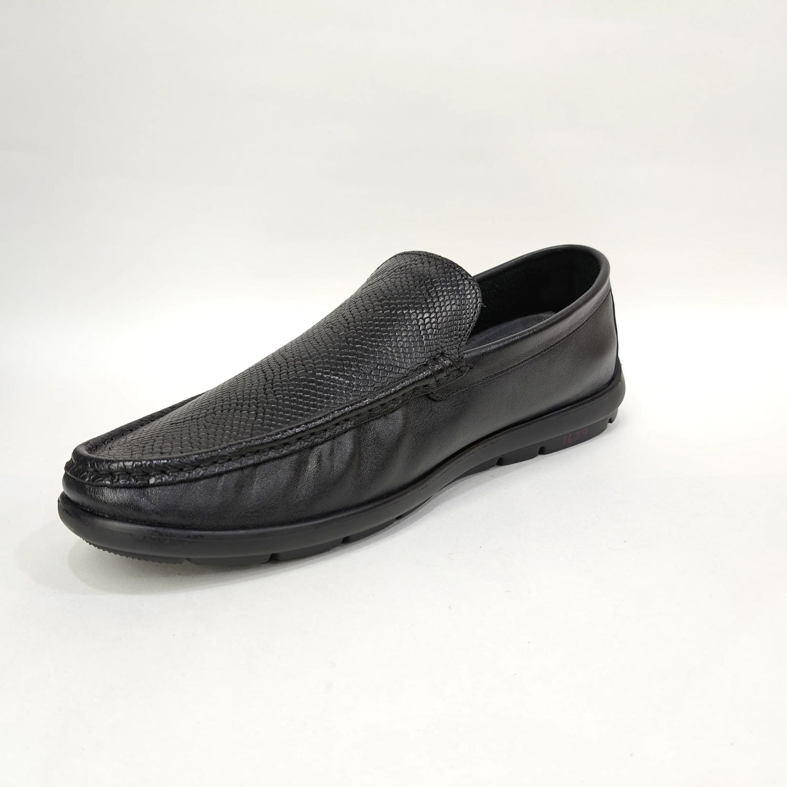 Men’s Lightweight Snake Shell Loafers – Black & Tan