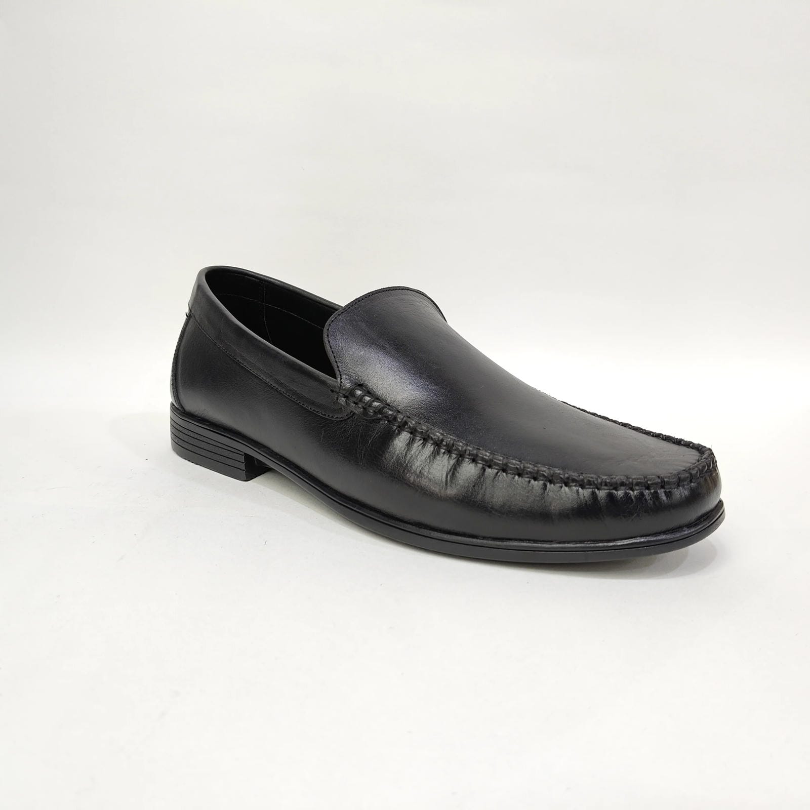 Men’s Plain Genuine Leather Loafer Heels – Black & Tan