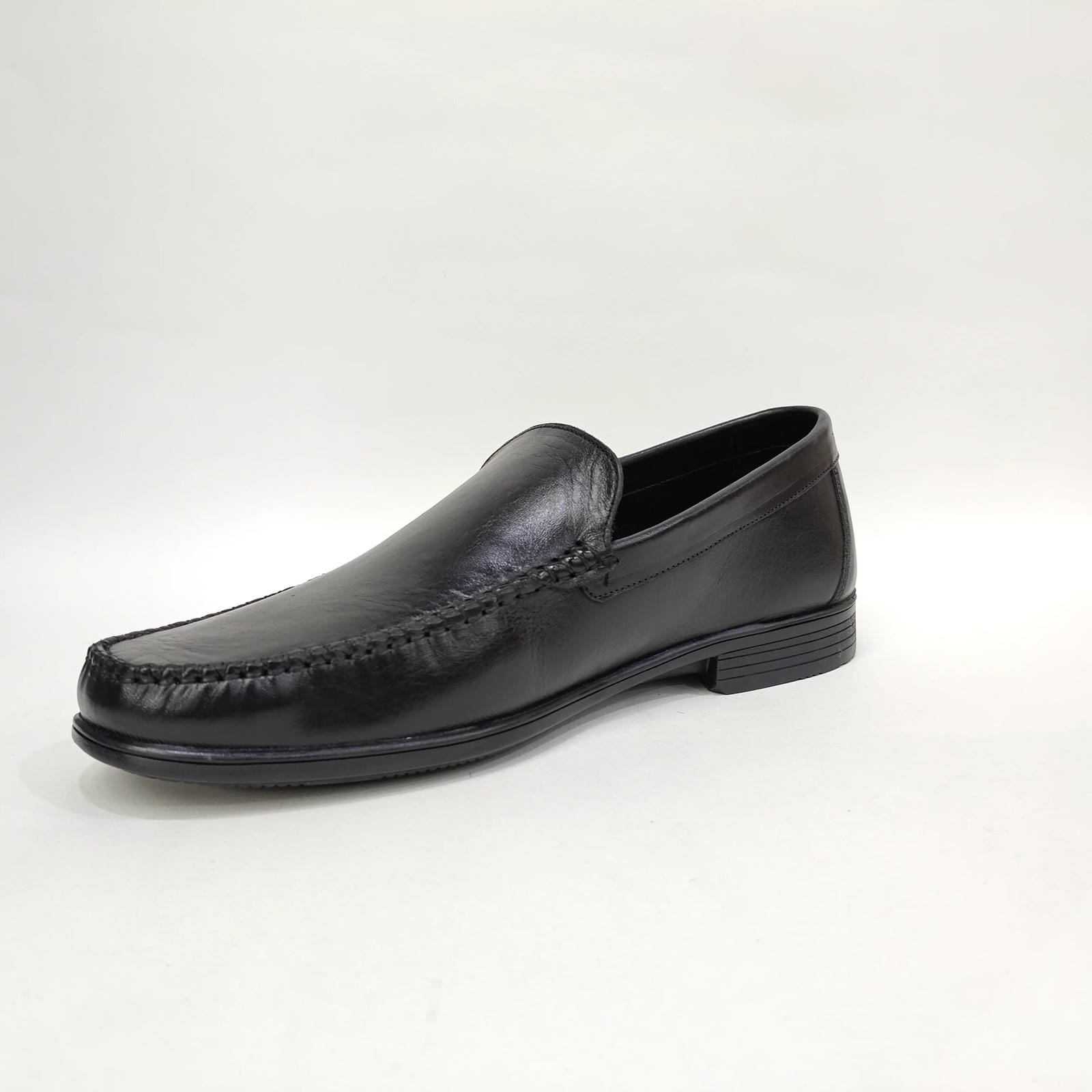 Men’s Plain Genuine Leather Loafer Heels – Black & Tan