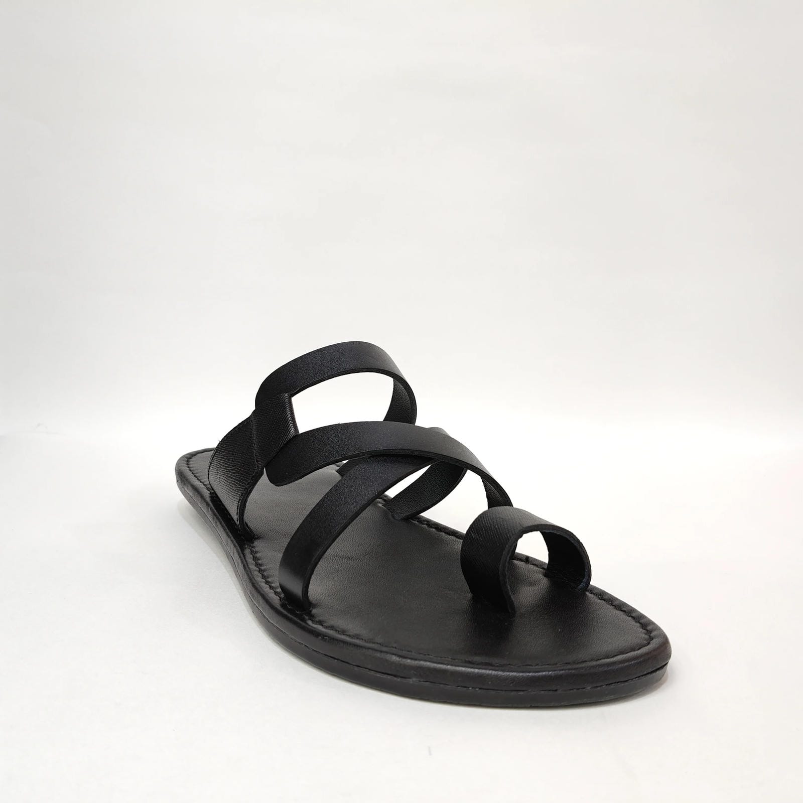 StepUpStyle Men’s Flat Leather Chappal – Black & Brown