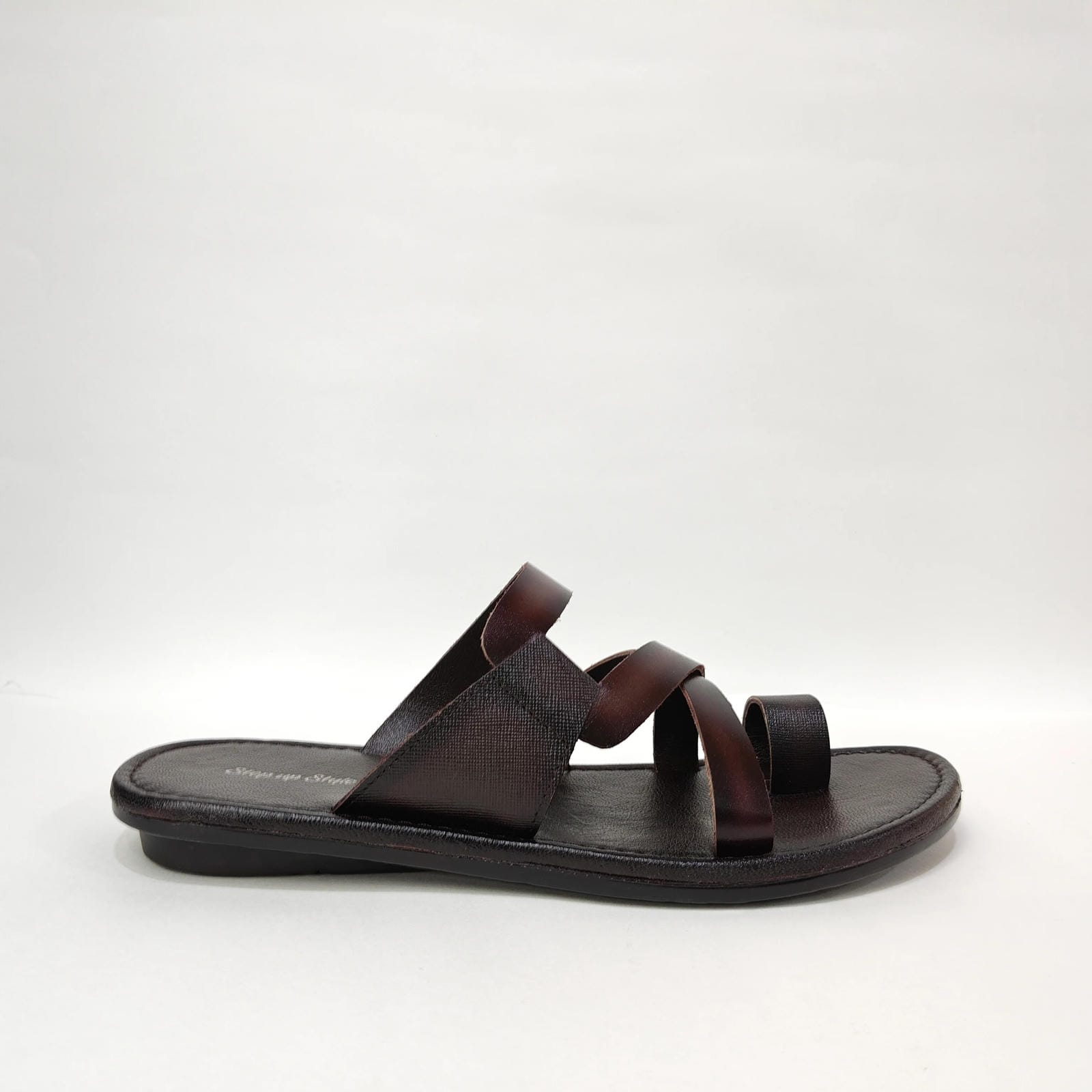 StepUpStyle Men’s Flat Leather Chappal – Black & Brown
