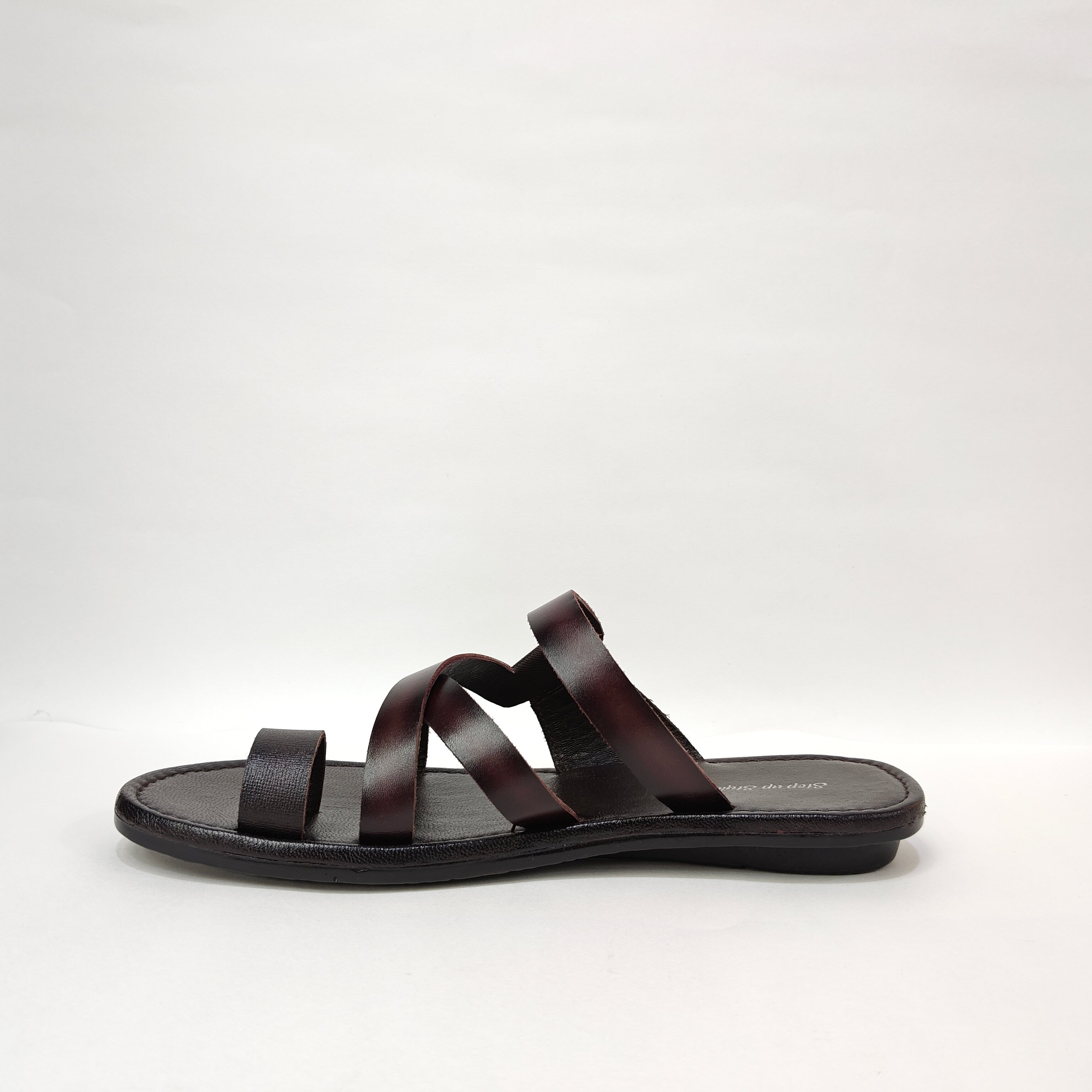 StepUpStyle Men’s Flat Leather Chappal – Black & Brown