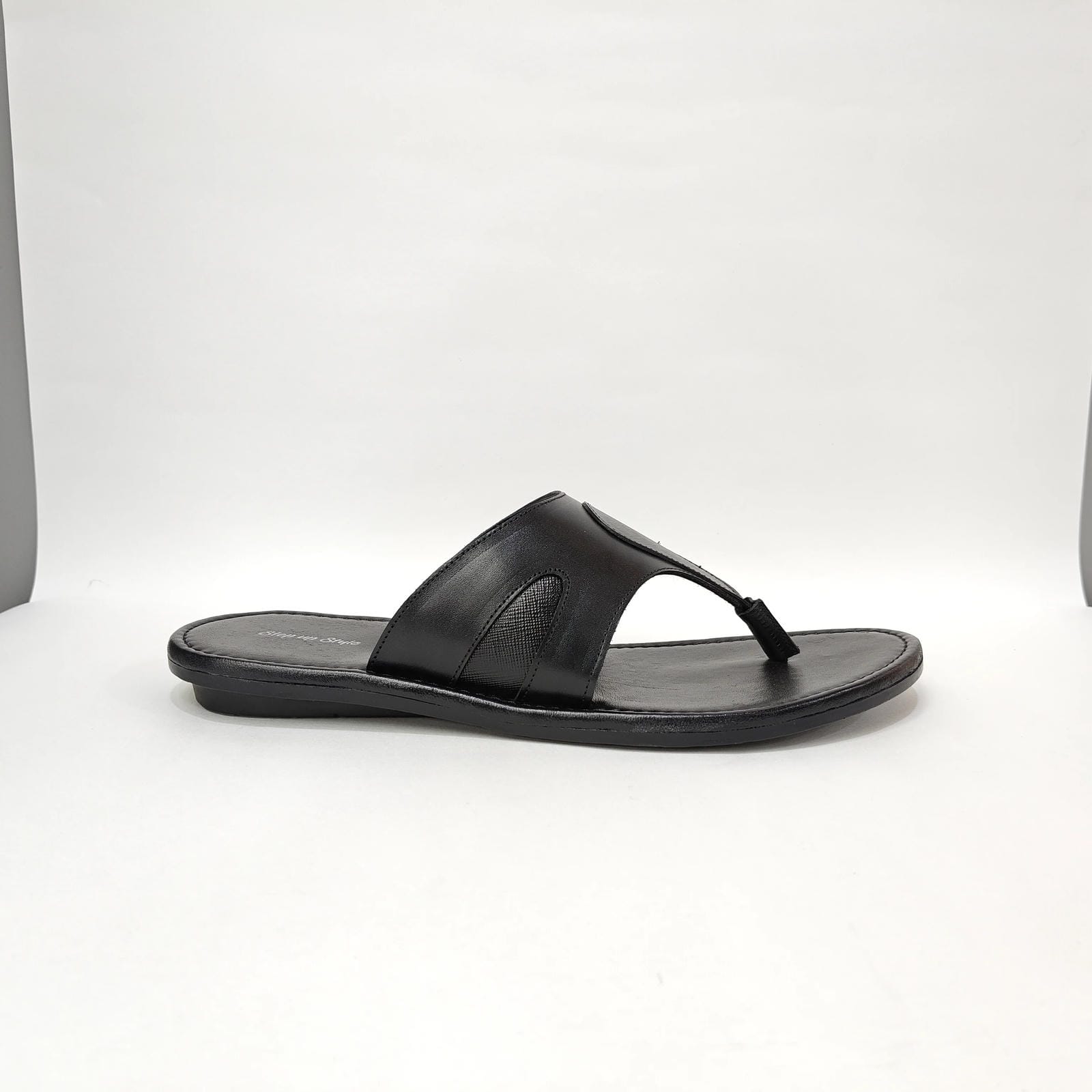 StepUpStyle Men’s Flat B Chappals – Black & Brown