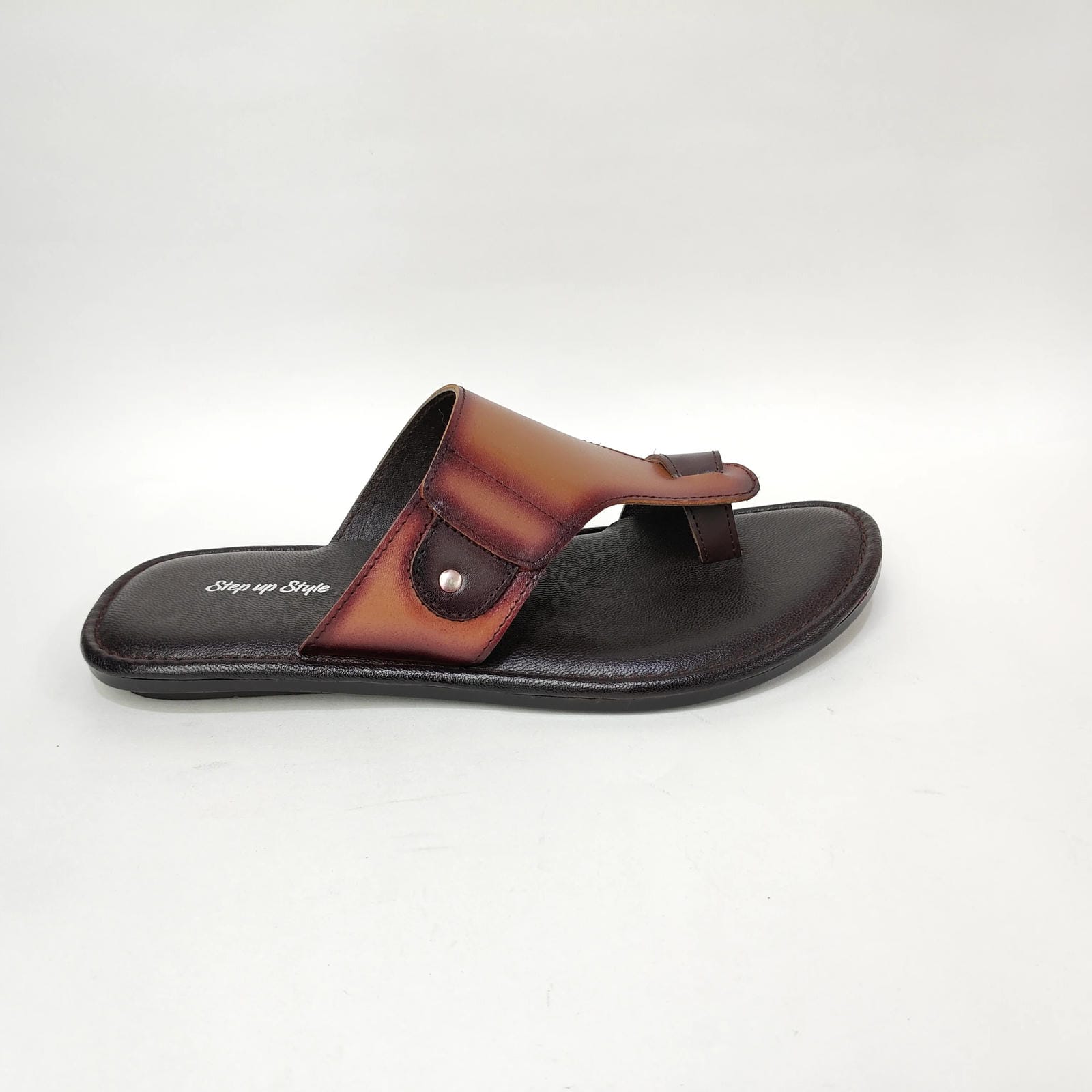StepUpStyle Men’s Flat Hook Leather Chappal – Maroon & Tan