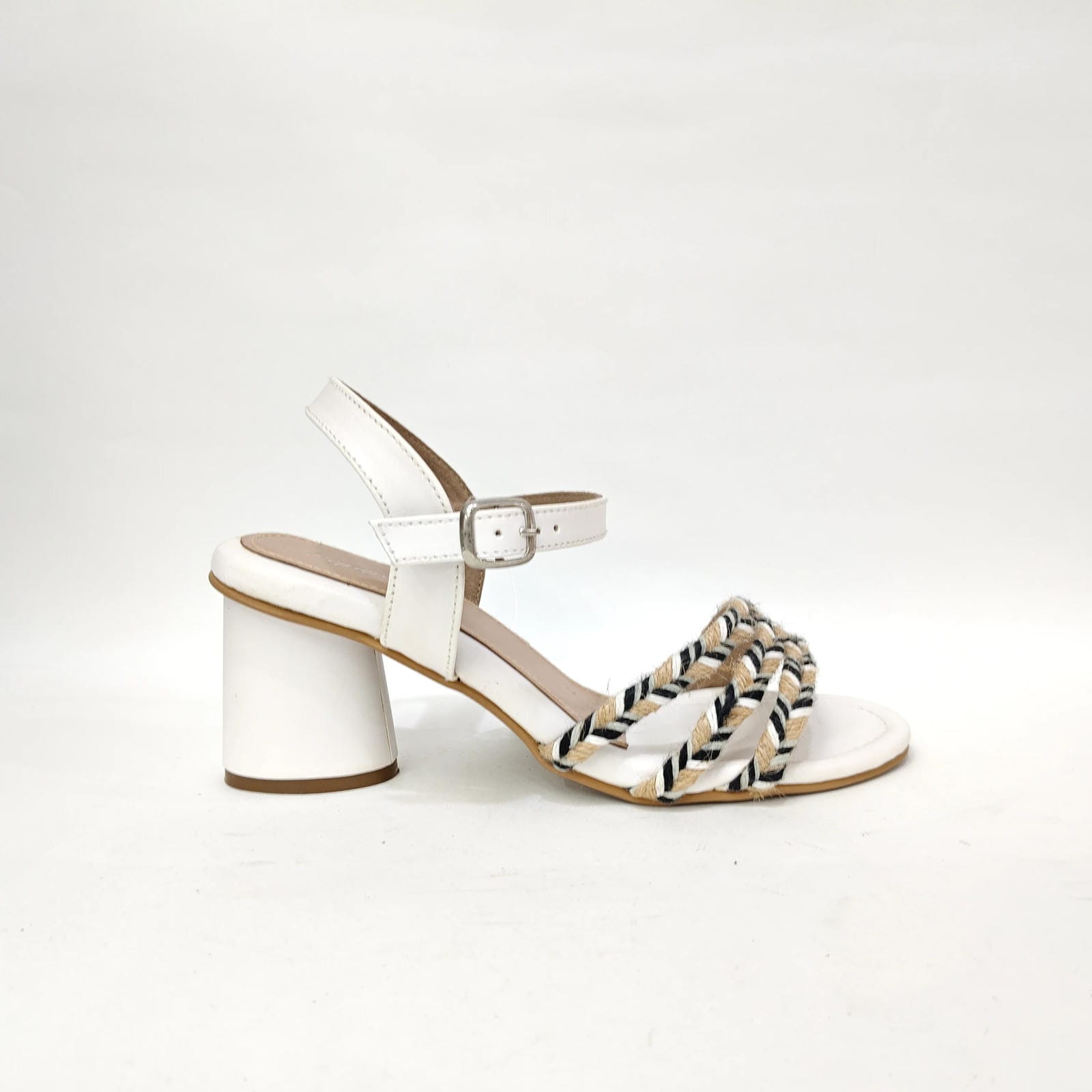 Block Heel with Village Look – Black & White