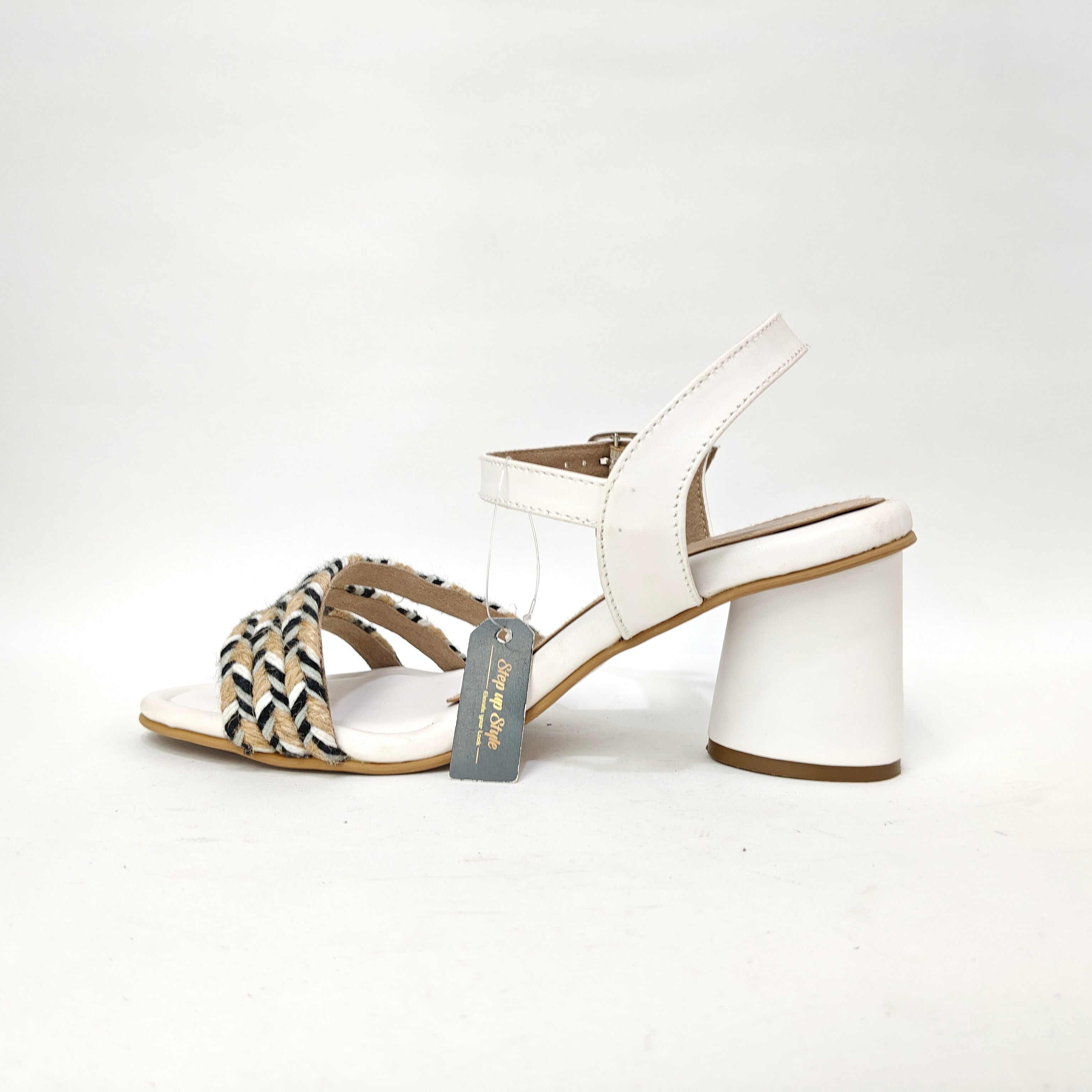 Block Heel with Village Look – Black & White
