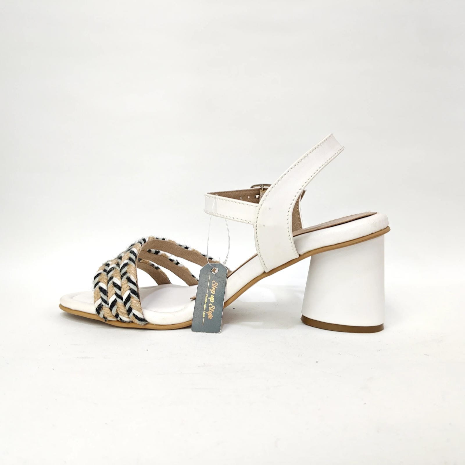Block Heel with Village Look – Black & White