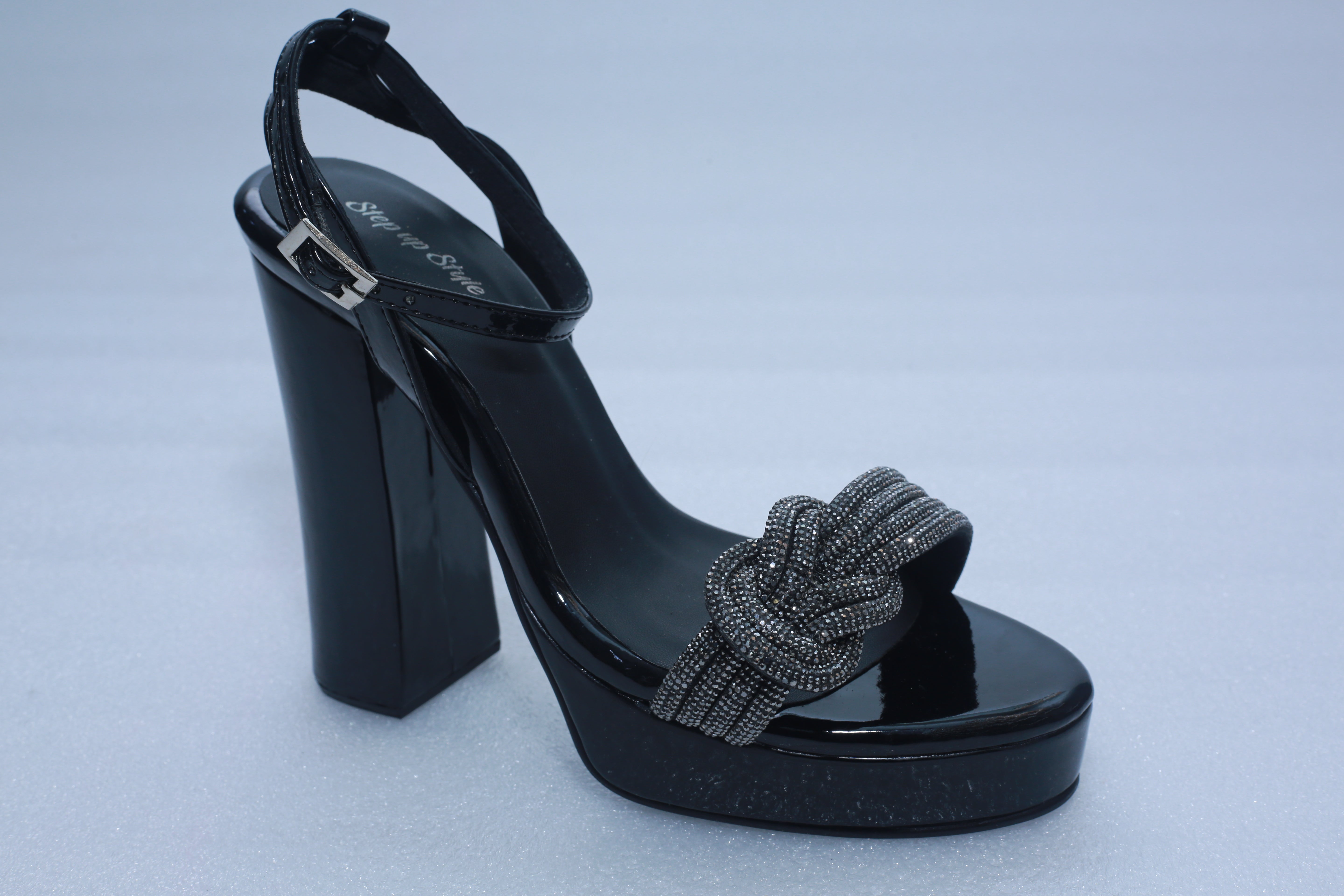 Women’s Ankle Strap Sandal – Elegant Comfort Wear