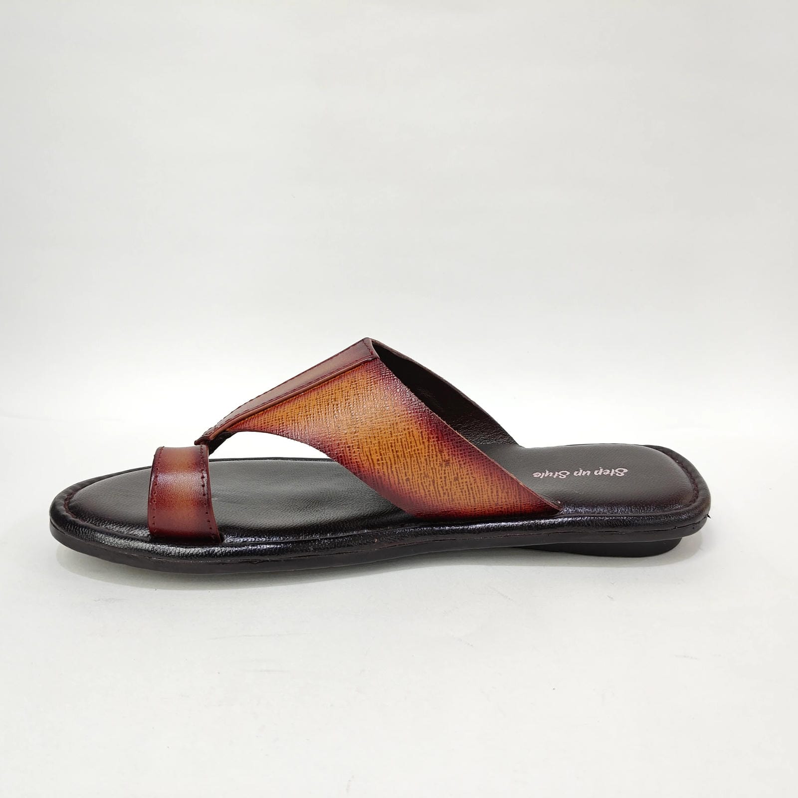 StepUpStyle Men’s Flat Chain P Chappal – Black & Tan