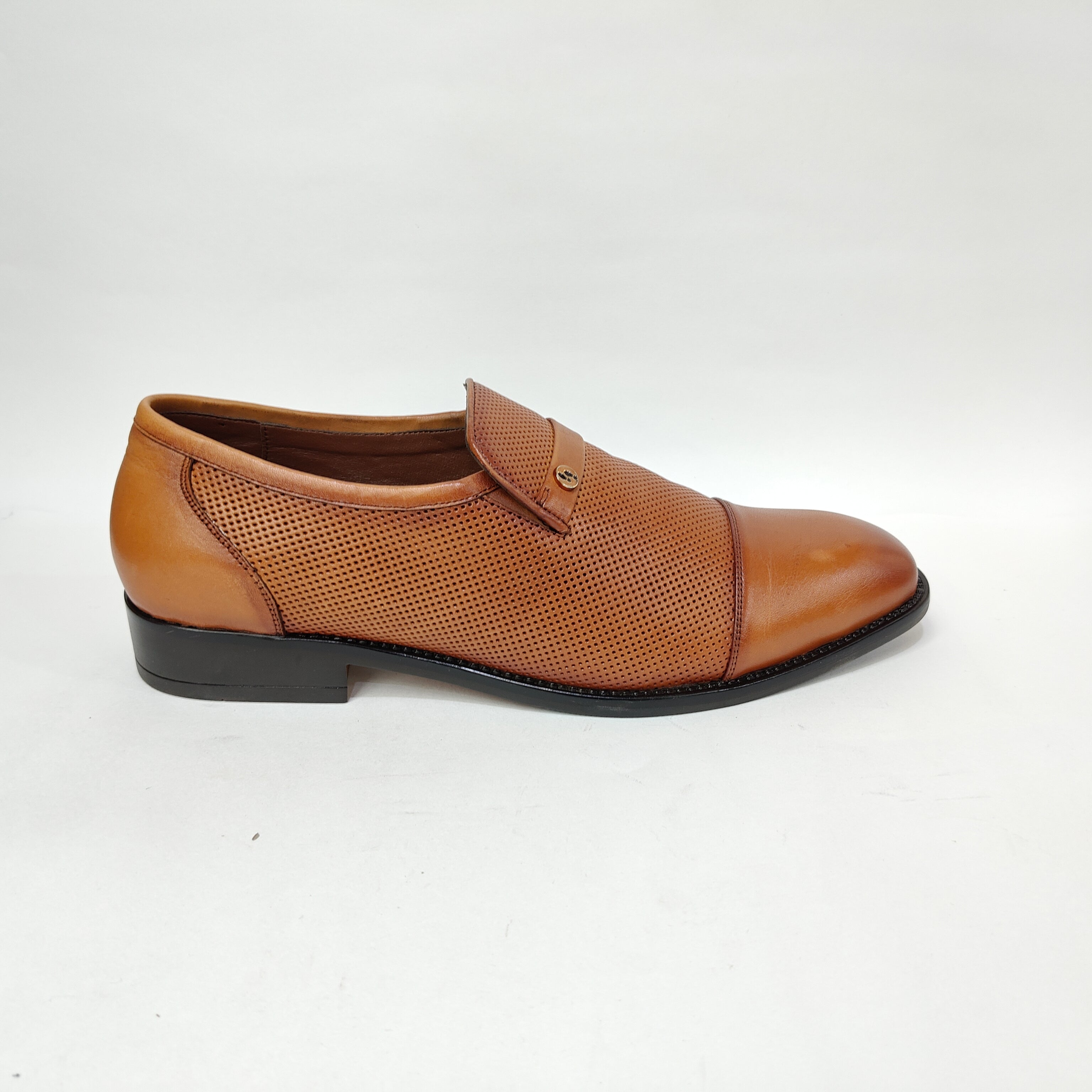 StepUpStyle Men’s Dots Formal Shoe – Black & Tan