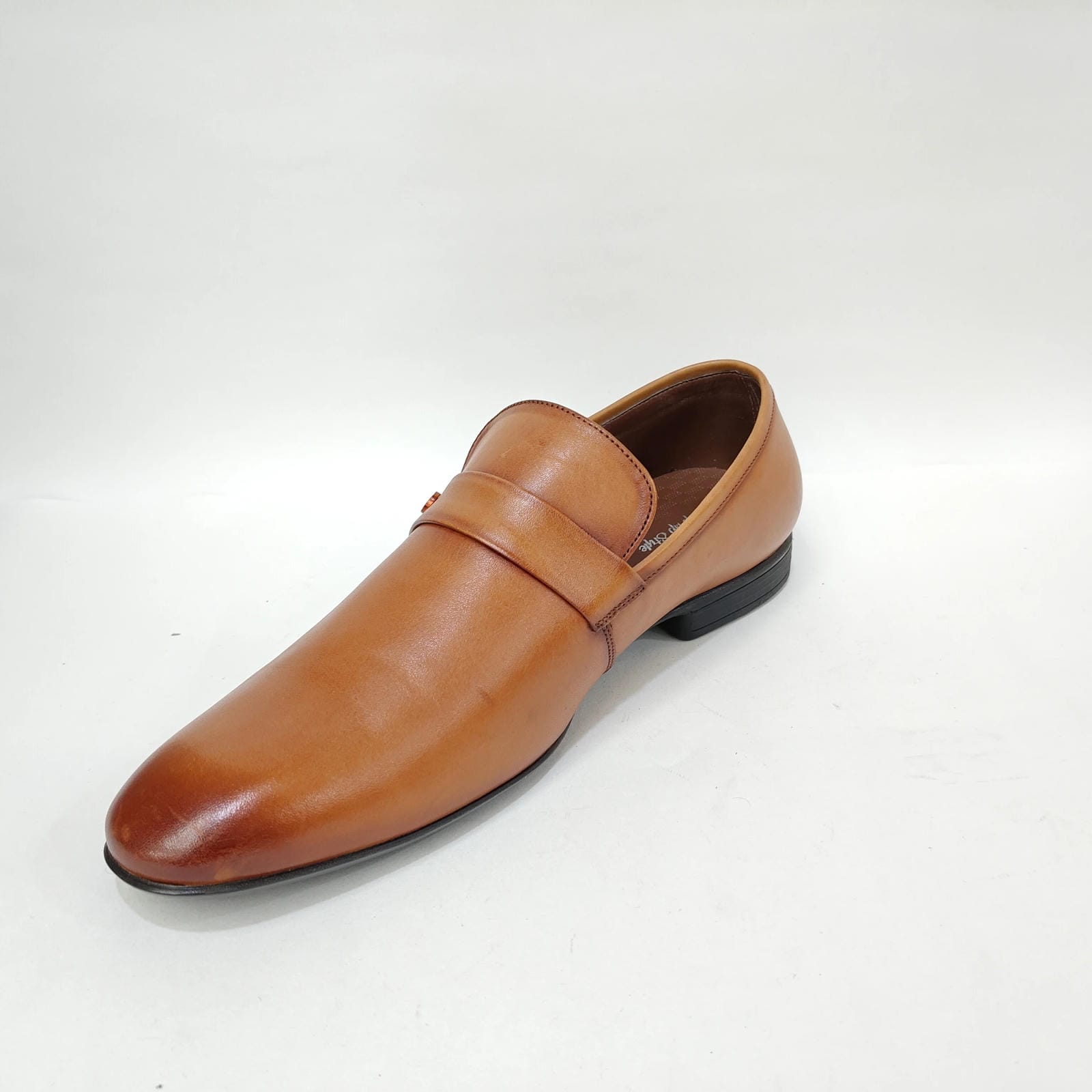 StepUpStyle Men’s Simple Button Loafer – Tan