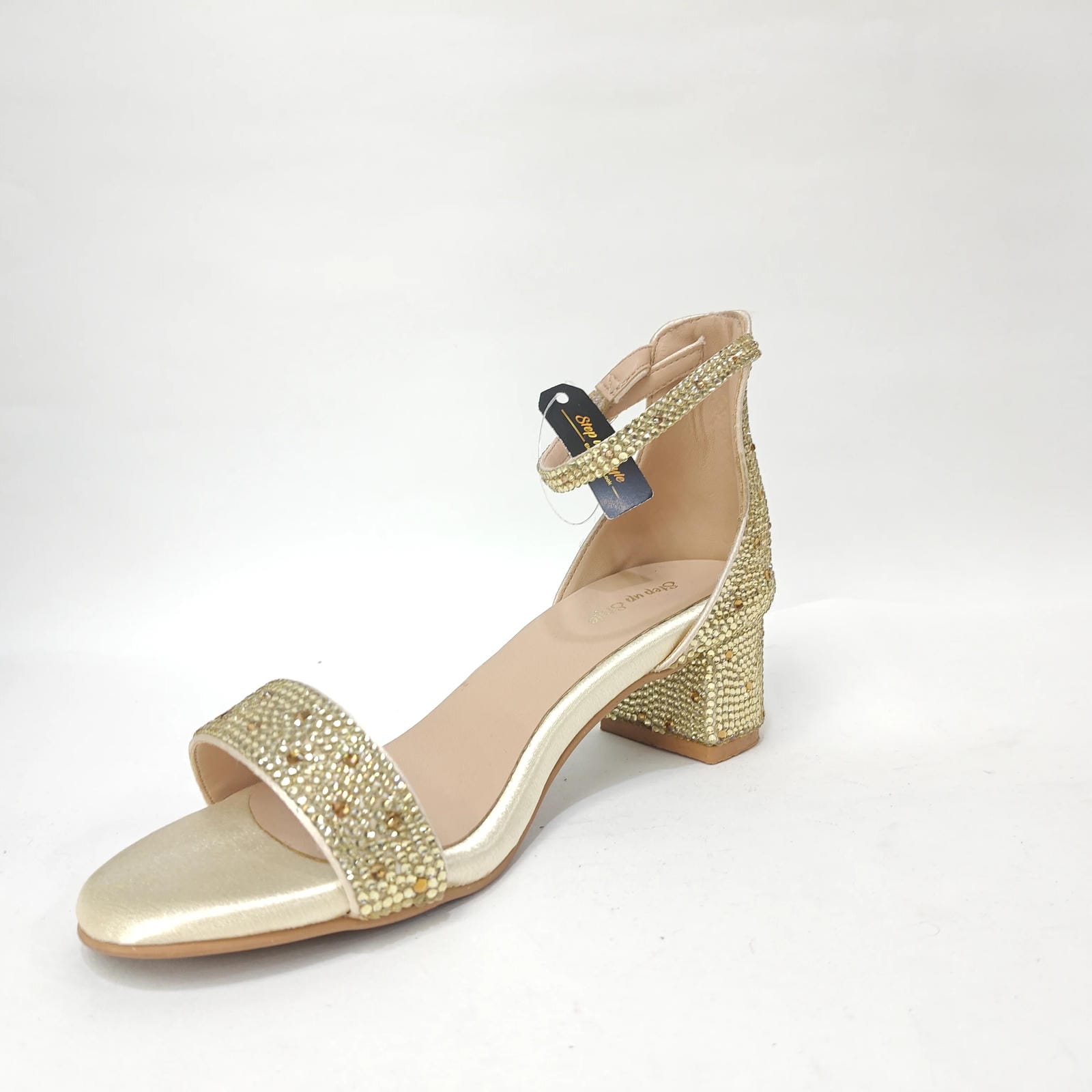 StepUpStyle Women’s Block Heel with Diamond Design – Gold & Black