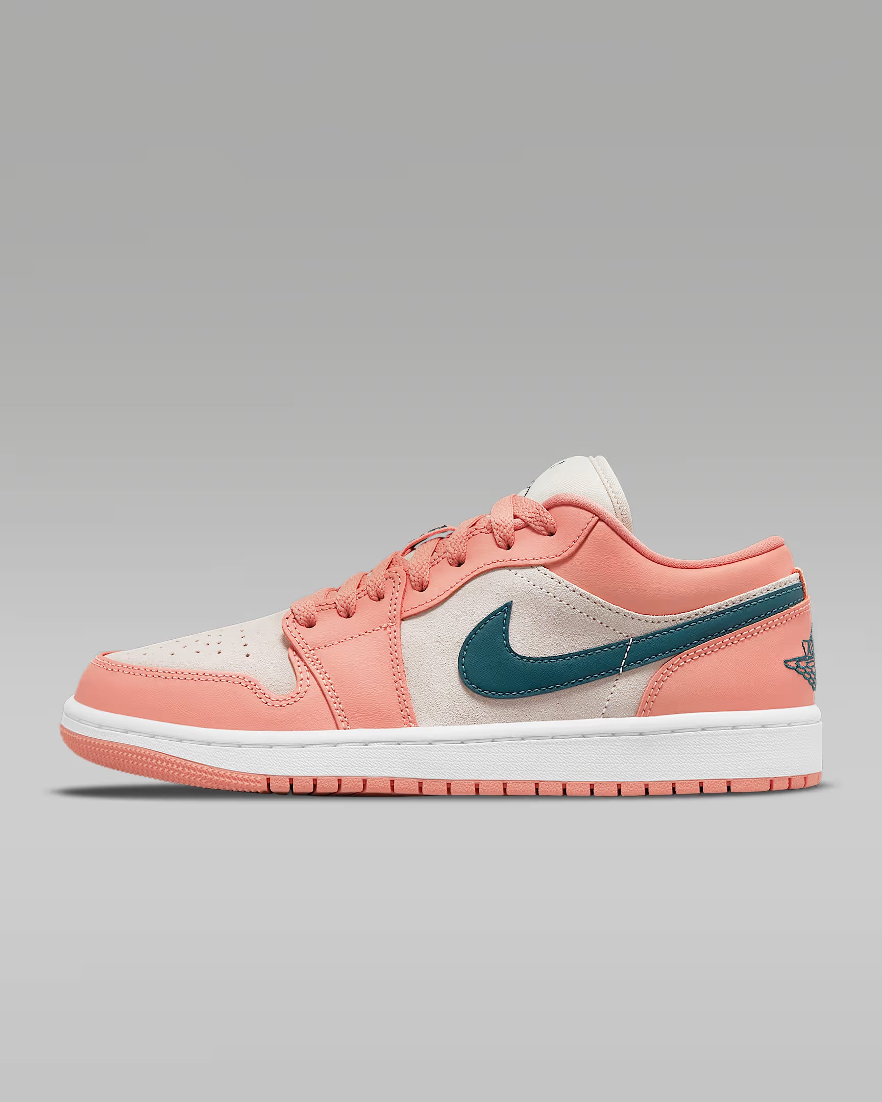 AIR JORDAN WOMENS 1 LOW